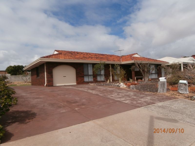 8 Buchan Close, Spearwood WA 6163