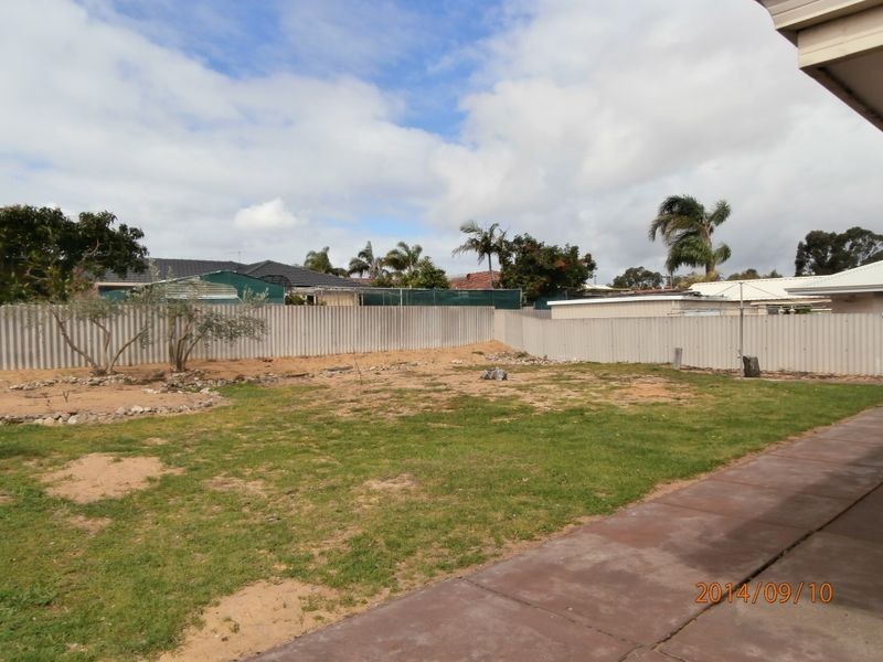 8 Buchan Close, Spearwood WA 6163