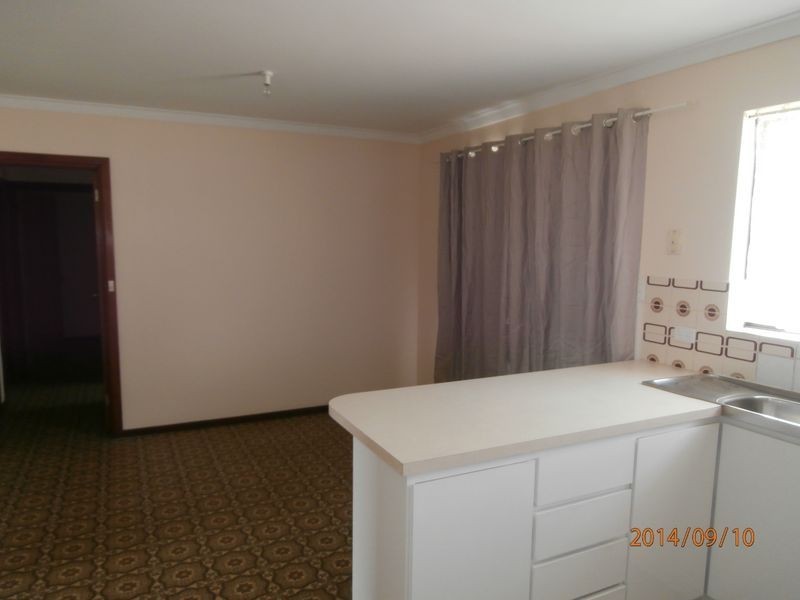 8 Buchan Close, Spearwood WA 6163