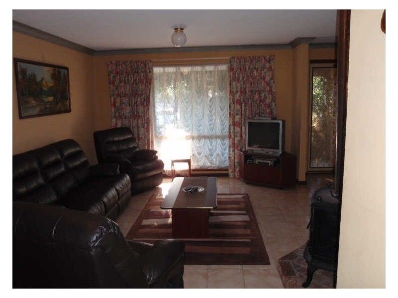 16 Taylor Close, Leda WA 6170