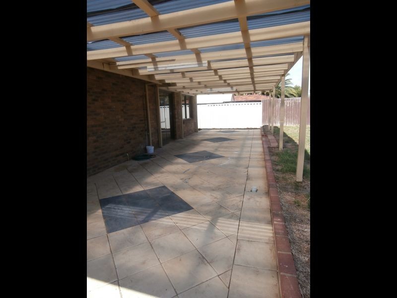 1 Plover Drive, Yangebup WA 6164