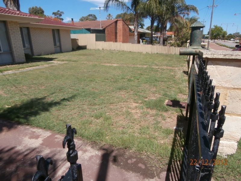 40 Sulphur Road, Parmelia WA 6167