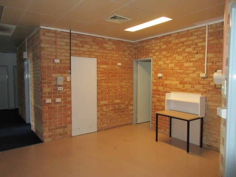 4/235 Rockingham Road, Spearwood WA 6163