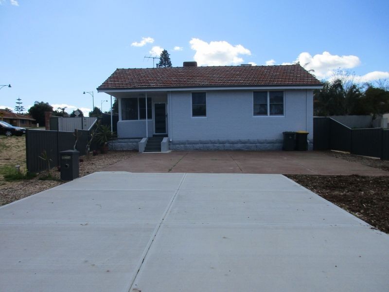 2 Halstead Street, Hamilton Hill WA 6163