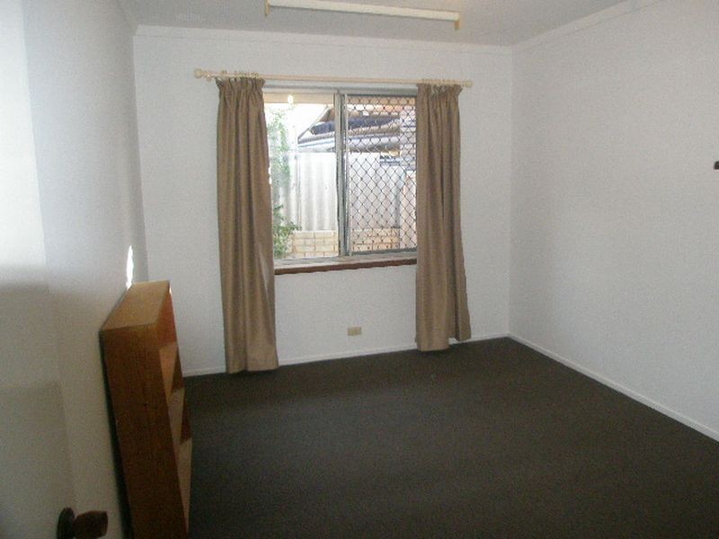 25 Claygate Road, Hamilton Hill WA 6163