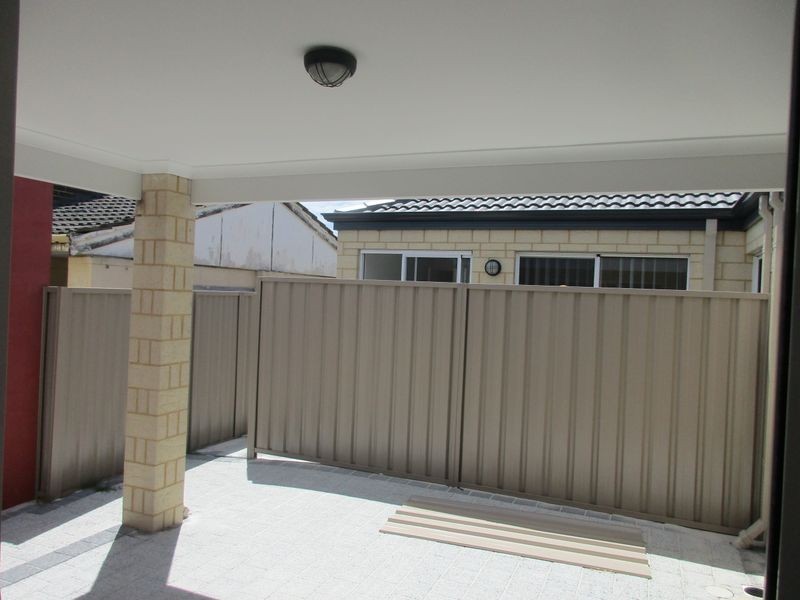 2/33 Freeth Road, Spearwood WA 6163
