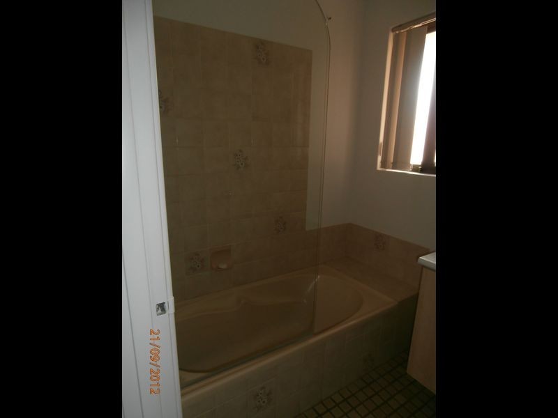 8a Moennich Court, Coolbellup WA 6163