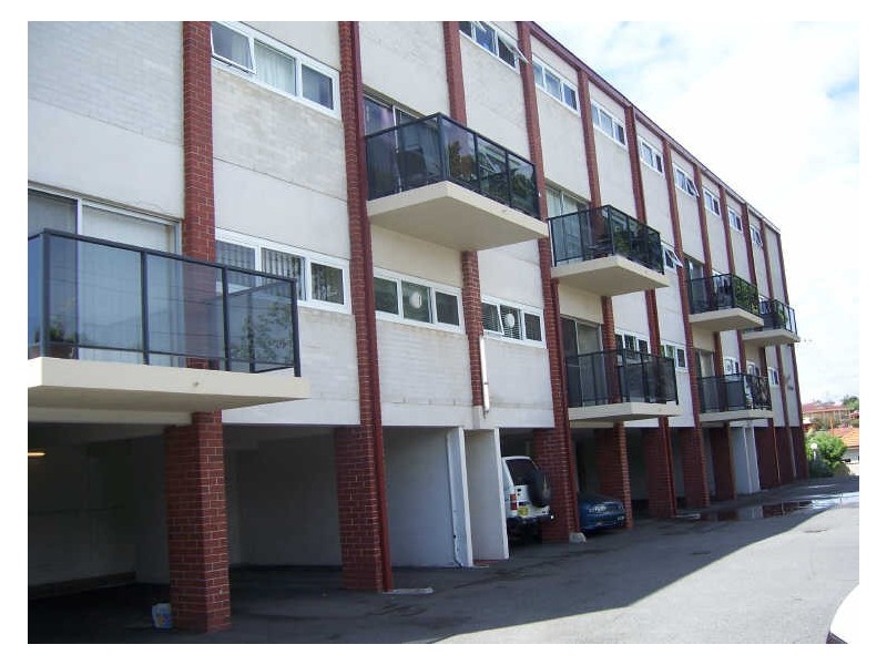 11/37 Paulik Way, Hamilton Hill WA 6163