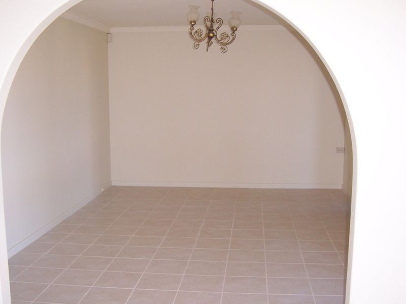 6 Steinbeck Place, Spearwood WA 6163