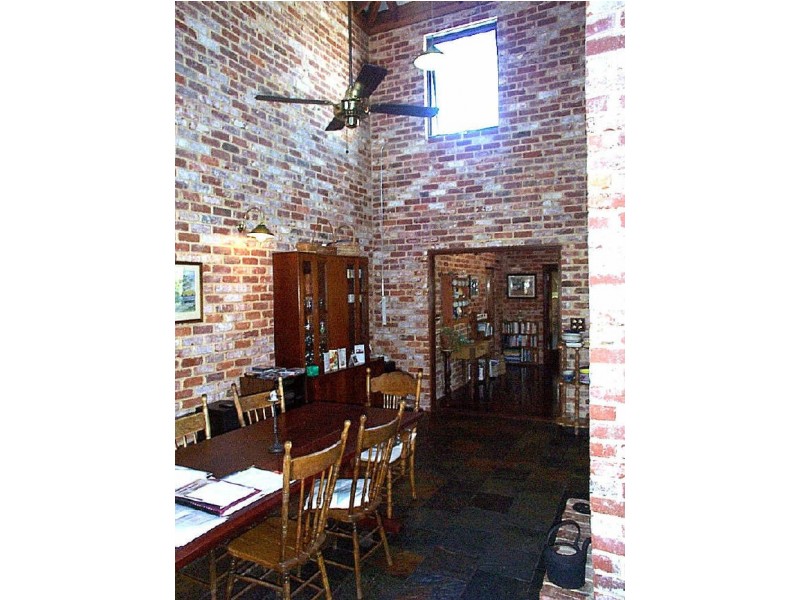 55 Fairbairn Road, Coogee WA 6166