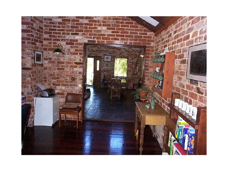 55 Fairbairn Road, Coogee WA 6166