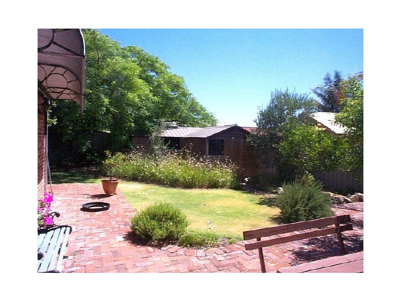 55 Fairbairn Road, Coogee WA 6166