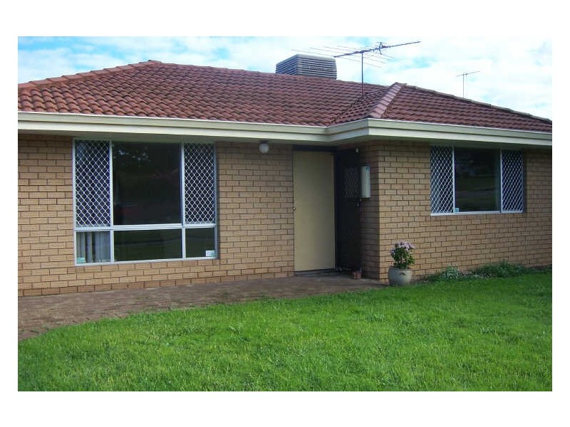 17 O’Connell Street, Hamilton Hill WA 6163
