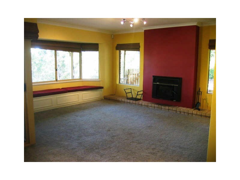 11 Mann Place, Roleystone WA 6111