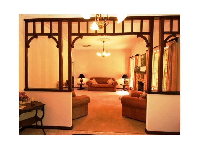 82 Hill Road, Roleystone WA 6111