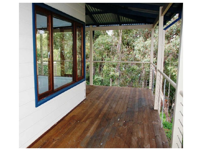 30 Mackie Road, Roleystone WA 6111