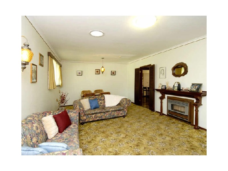 60 Valley View Road, Roleystone WA 6111