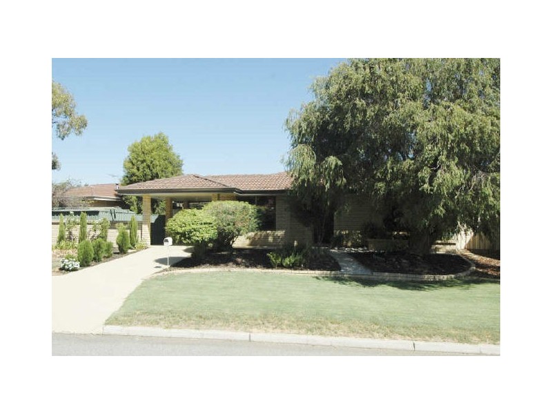 13 Magpie Place, Brookdale WA 6112
