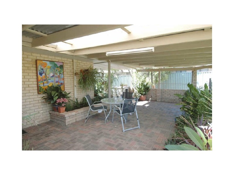 13 Magpie Place, Brookdale WA 6112