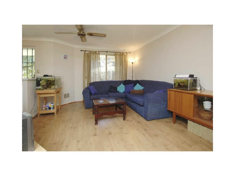 13 Magpie Place, Brookdale WA 6112
