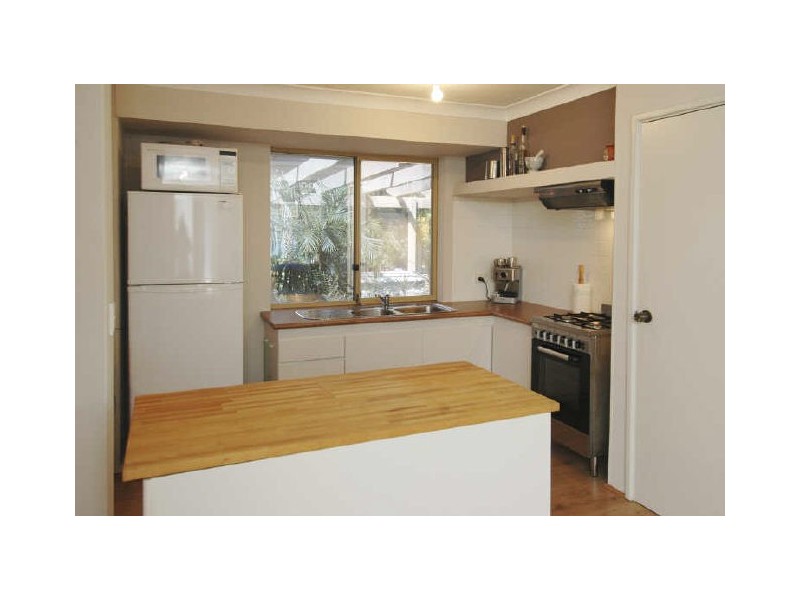 13 Magpie Place, Brookdale WA 6112