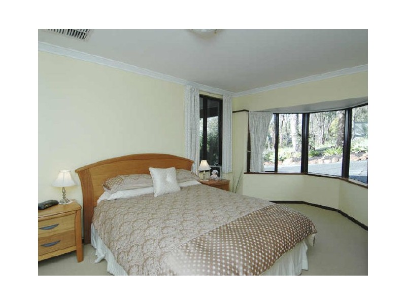 24 Trevor Court, Roleystone WA 6111