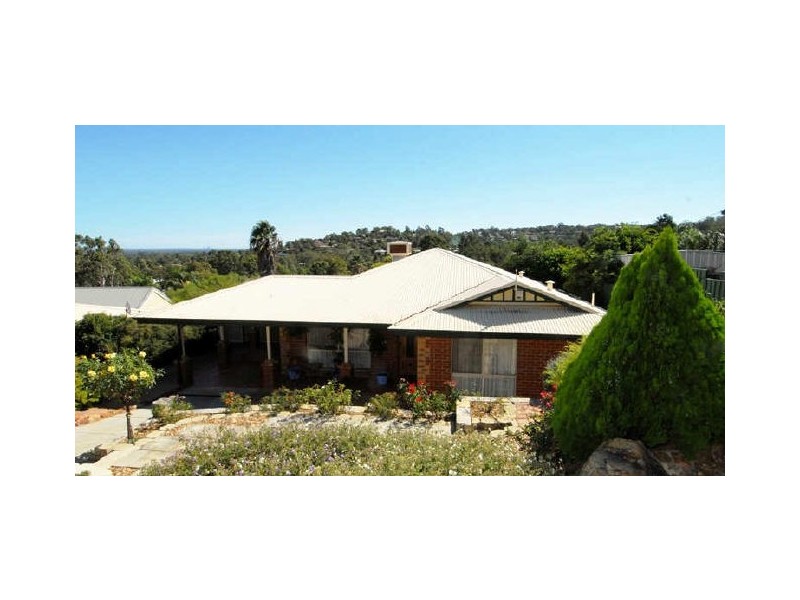 46 Amethyst Crescent, Mount Richon WA 6112