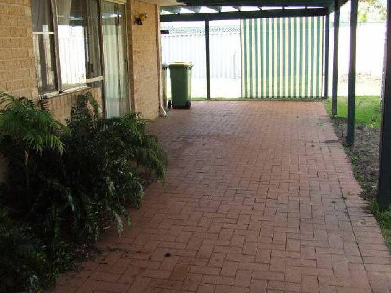 99 Hadfield Avenue, Busselton WA 6280