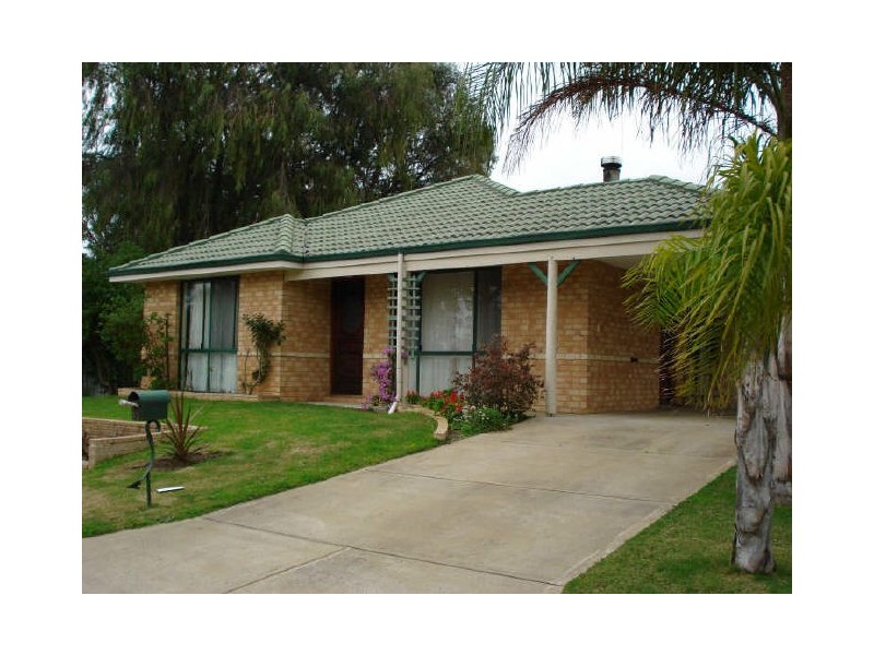 66 College Avenue, Busselton WA 6280