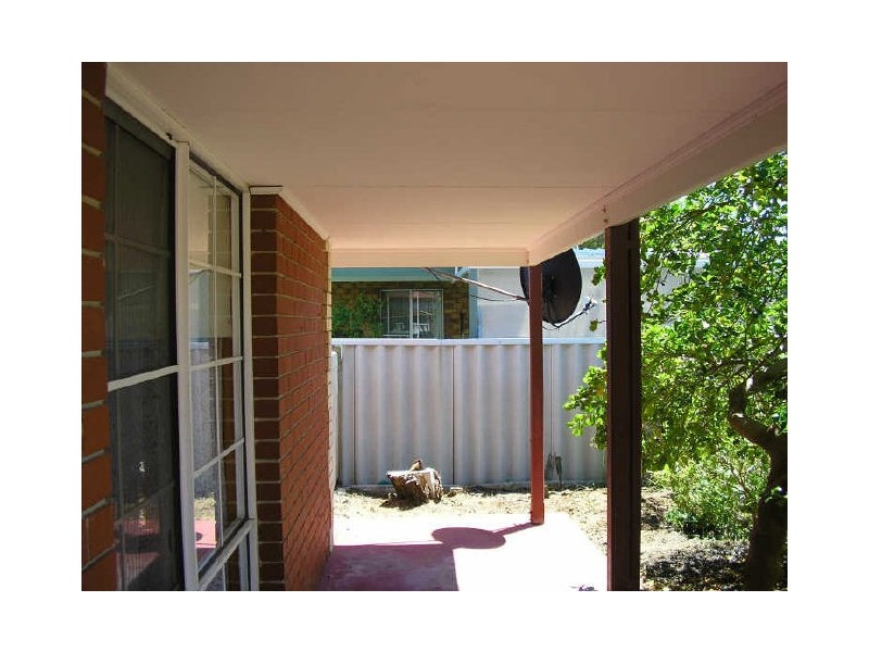 12 Jolliffe Street, Busselton WA 6280