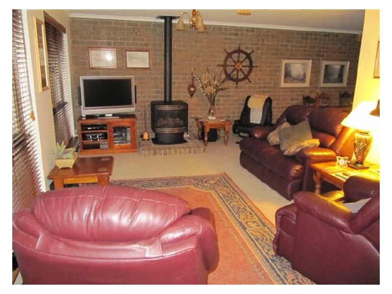 24 Osmanli Drive, Hallett Cove SA 5158