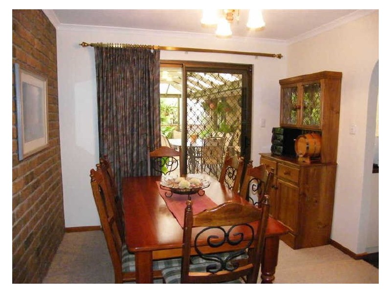 24 Osmanli Drive, Hallett Cove SA 5158