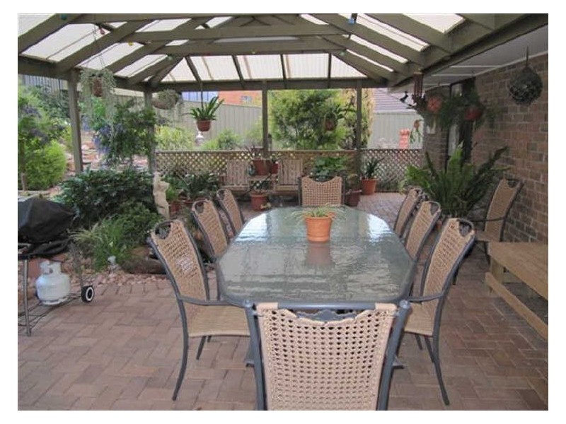 24 Osmanli Drive, Hallett Cove SA 5158