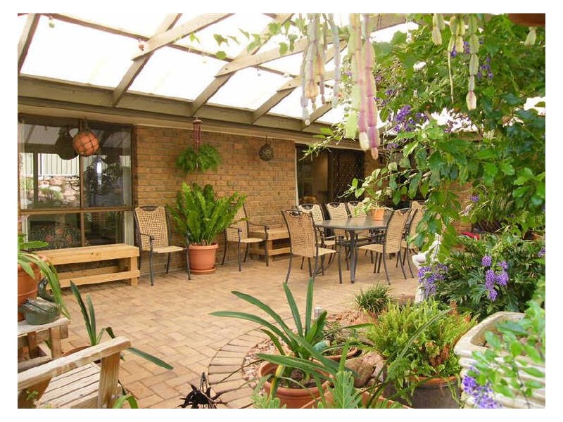 24 Osmanli Drive, Hallett Cove SA 5158