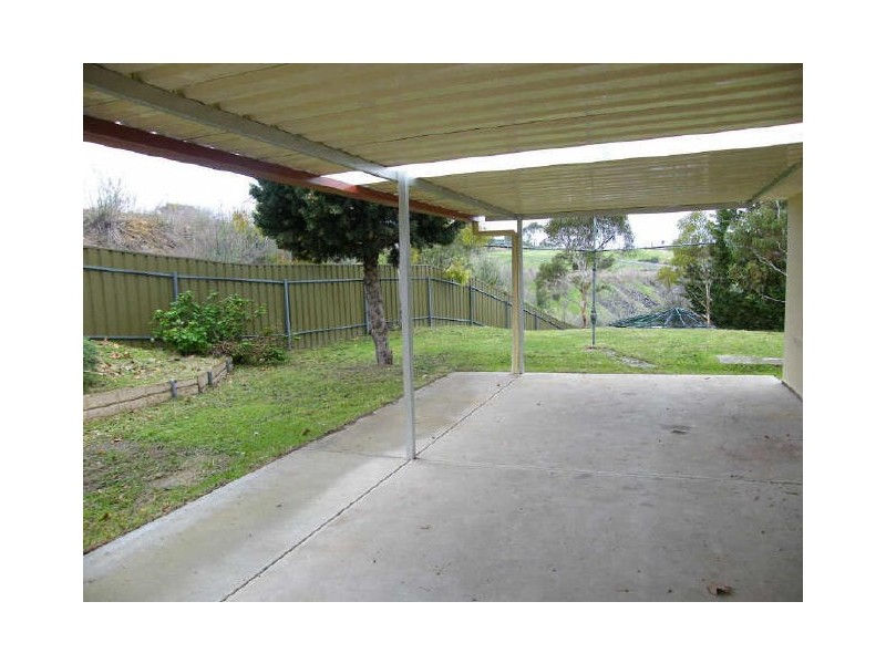 13 Chifley Crescent, Trott Park SA 5158