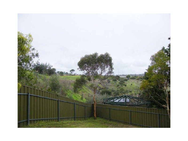 13 Chifley Crescent, Trott Park SA 5158