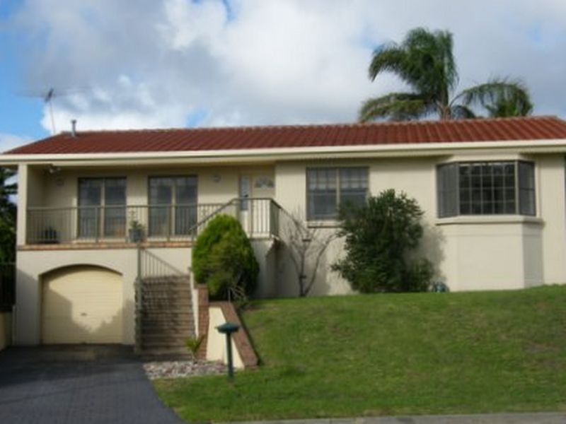 16 Koomooloo Crescent, Hallett Cove SA 5158