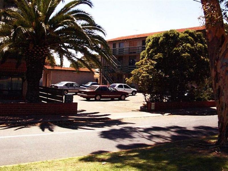 17/17 Caroline Street, Glenelg North SA 5045