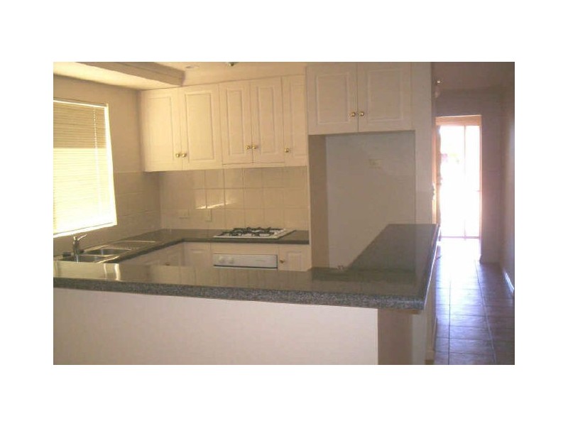 2/17 Yarmouth Street, South Brighton SA 5048