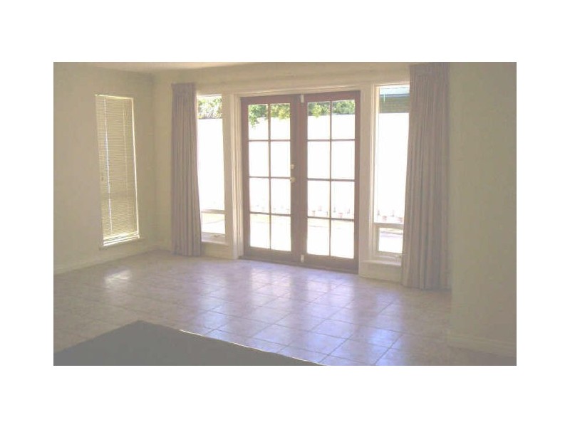 2/17 Yarmouth Street, South Brighton SA 5048