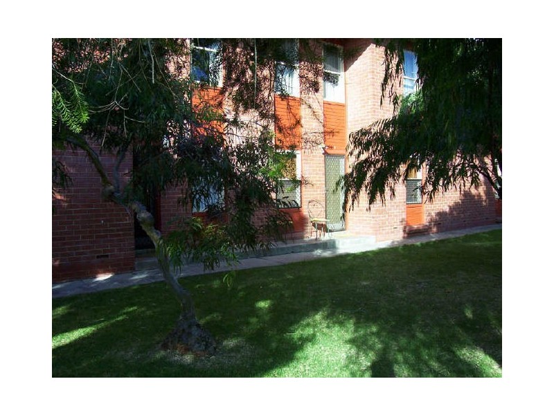 2/9 Cross Street, Hove SA 5048