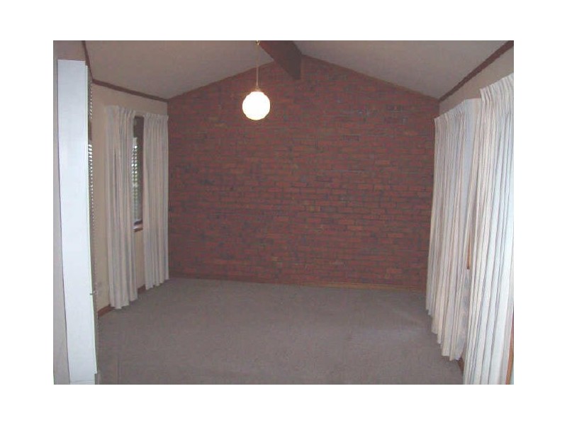 24 Vennachar Drive, Hallett Cove SA 5158