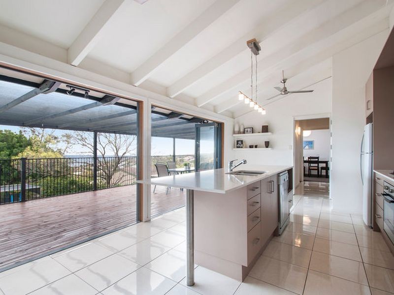 19 Madeline Crescent, Hallett Cove SA 5158