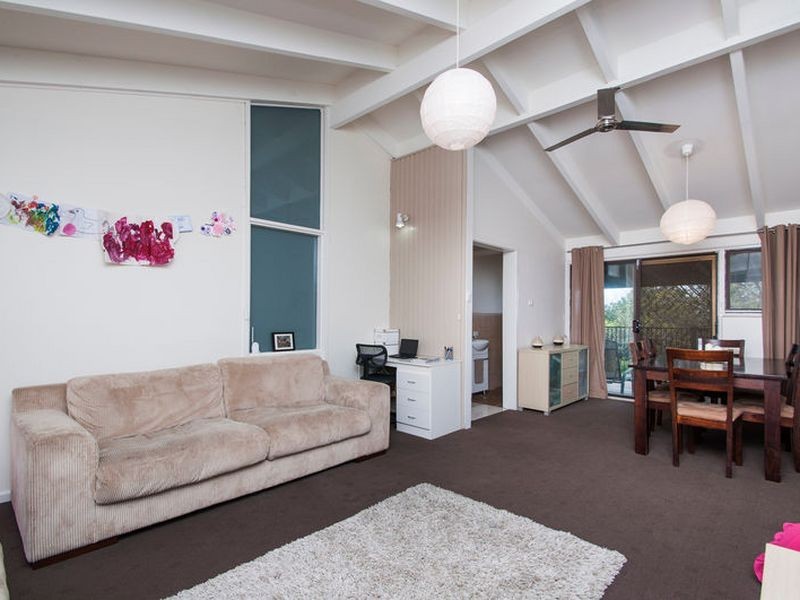 19 Madeline Crescent, Hallett Cove SA 5158