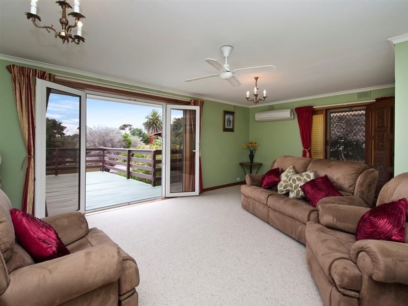 21 Grand Central Avenue, Hallett Cove SA 5158