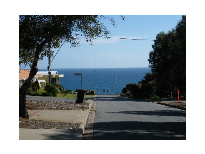 13 Central Avenue, Hallett Cove SA 5158