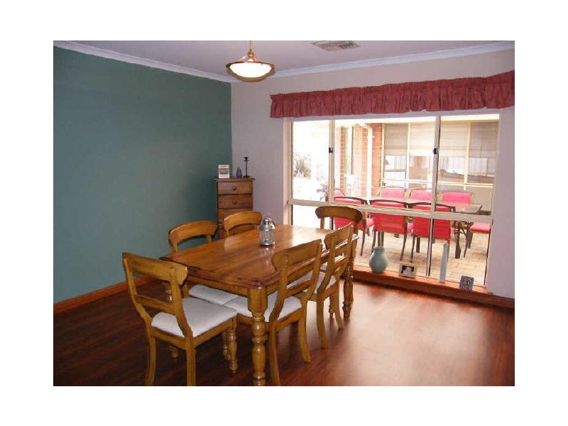 12 Brampton Court, Hallett Cove SA 5158