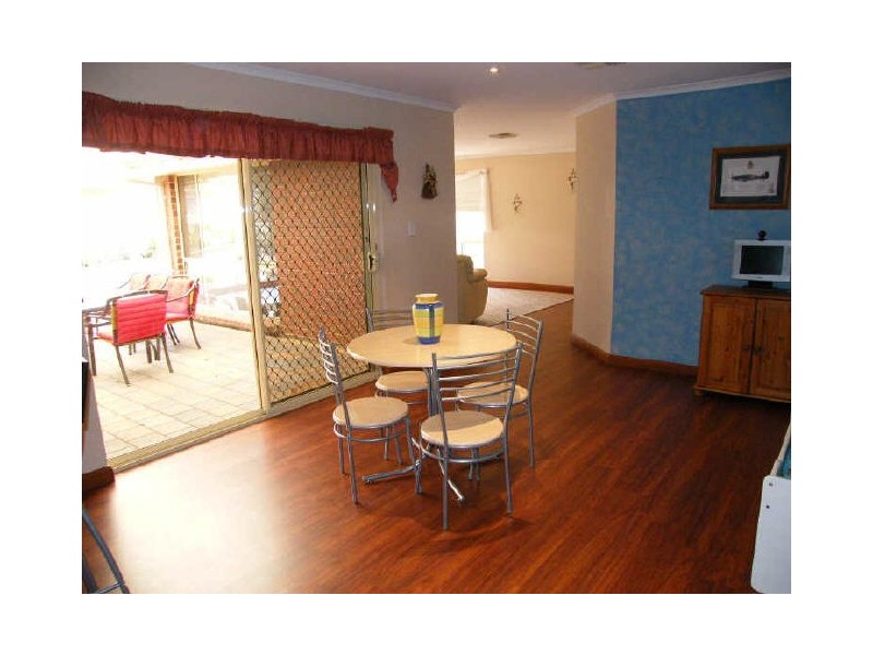 12 Brampton Court, Hallett Cove SA 5158