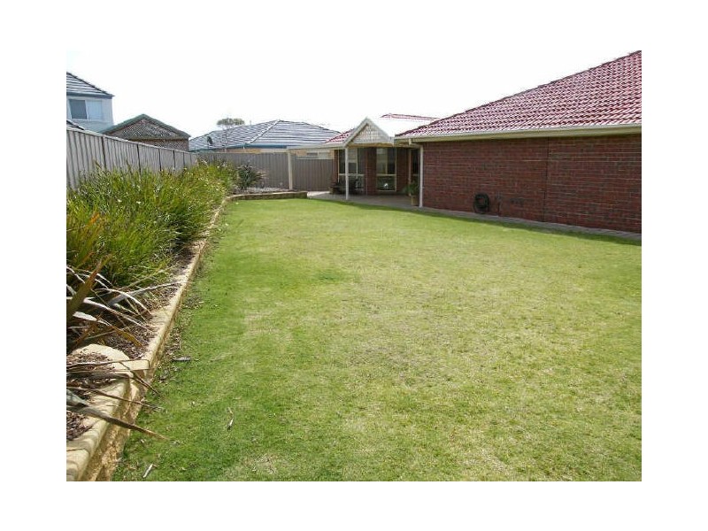 12 Brampton Court, Hallett Cove SA 5158