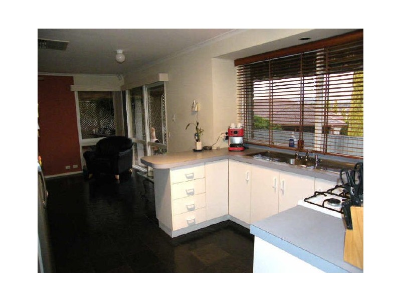 5 Ming Court, Trott Park SA 5158